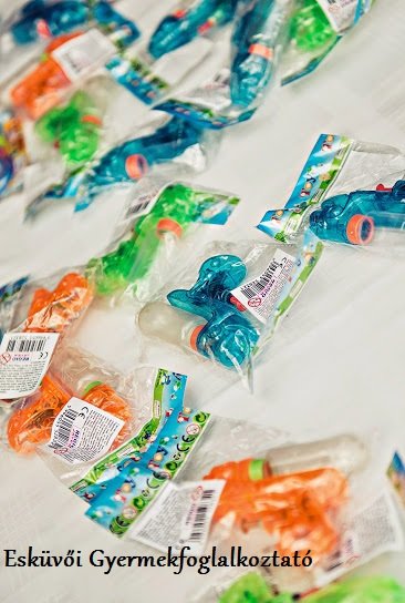 esküvői gyermekfoglalkoztató