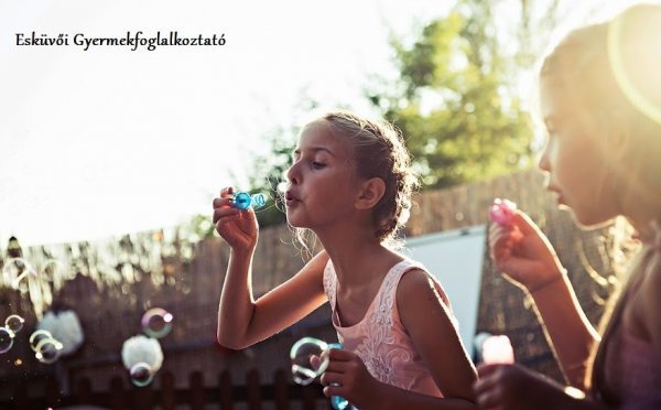 esküvői gyermekfelügyelet